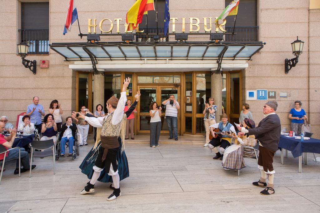 Hotel Tibur サラゴサ エクステリア 写真