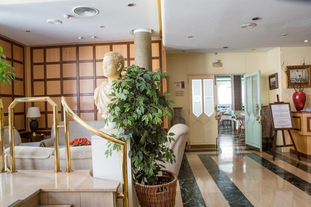 Hotel Tibur サラゴサ エクステリア 写真